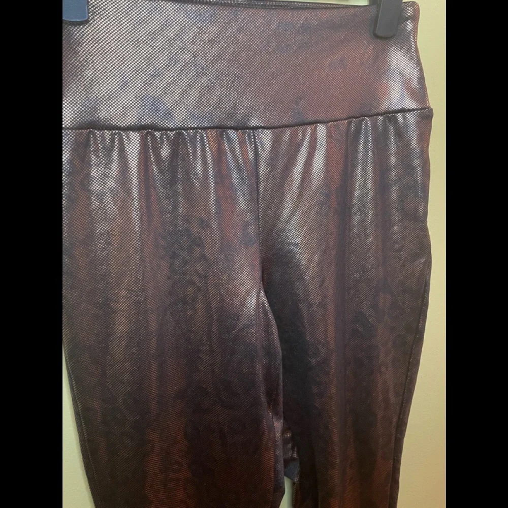 Wild Fable Metallic Animal Print High Rise Leggings- S - Picture 3 of 8